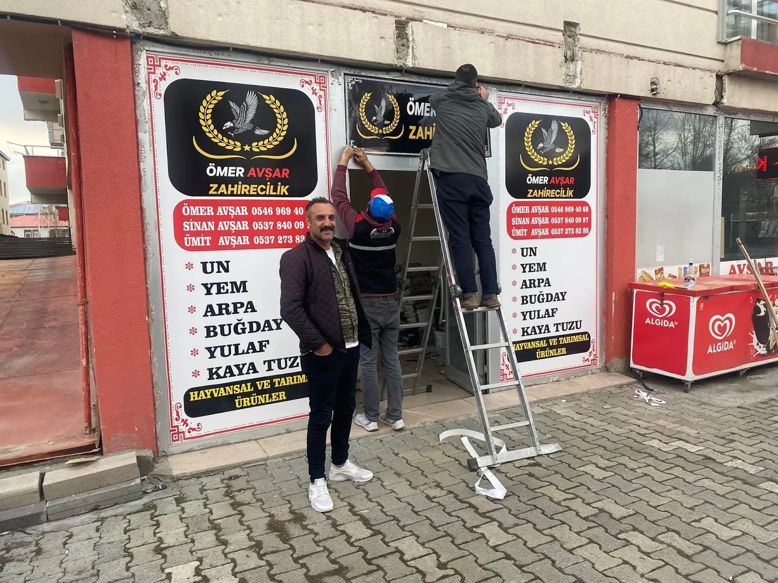 Ömer Usta Zahirecilik — Cam kaplama