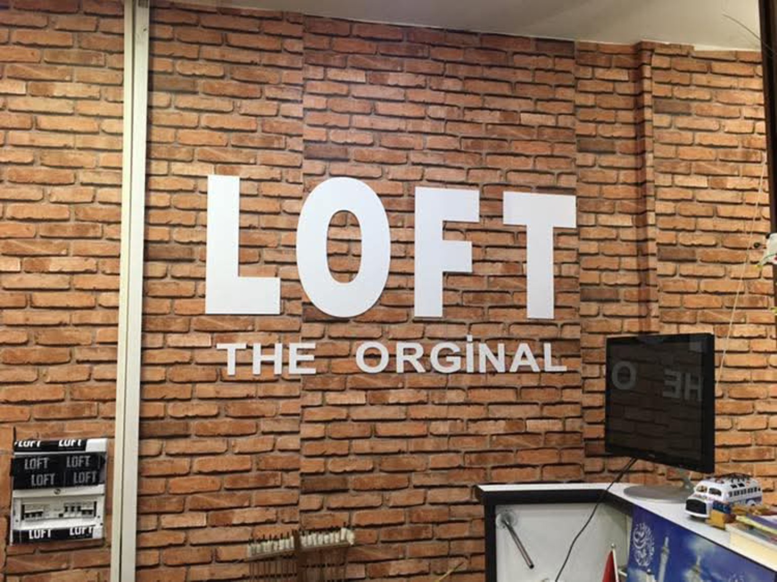 LOFT — Kutu harf uygulaması