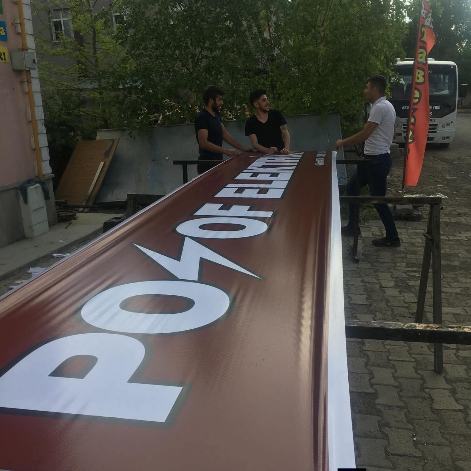 Öznur Aile Çay Bahçesi — Tabela uygulaması