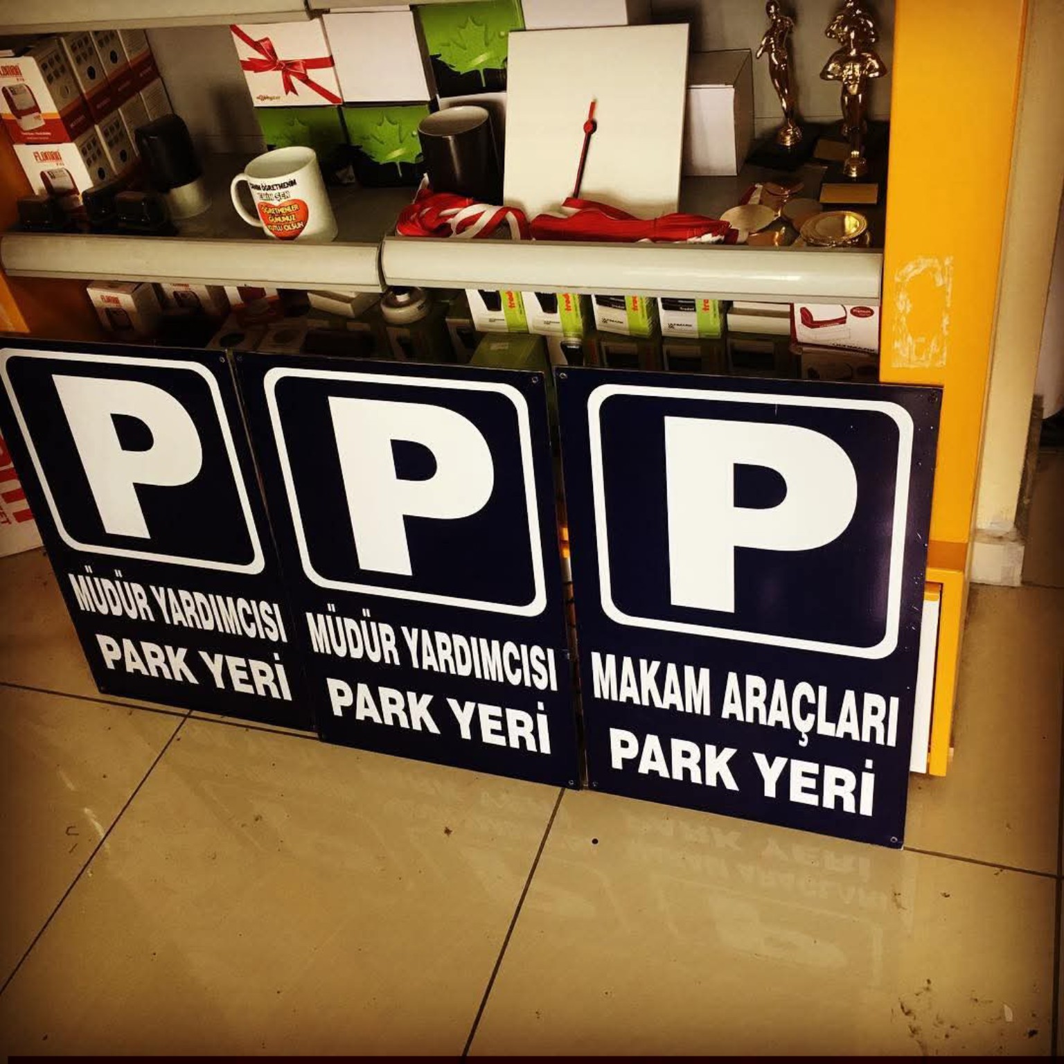 Otopark levhaları — Yönlendirme ve levha