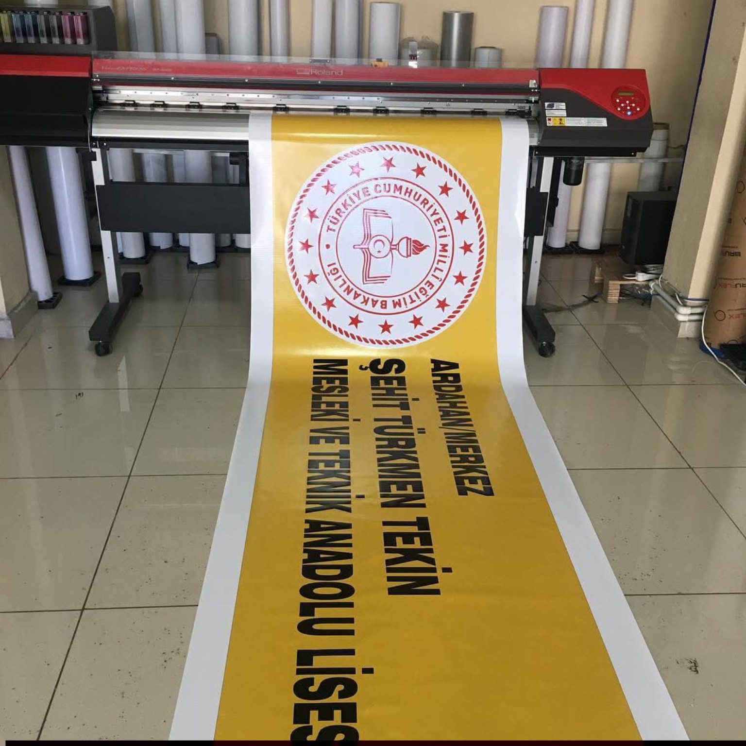 Şehit Türkmen Tekin MTAL — Okul tabelası